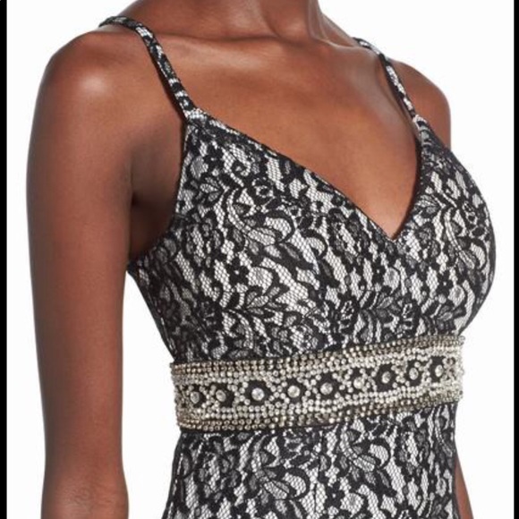 Sequin Hearts Mercedes Metallic Lace Mermaid Gown - Picture 3 of 7